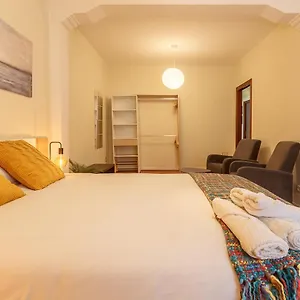  Apartamento Vivienda Turistica En El Centro Reformada Con Wifi España